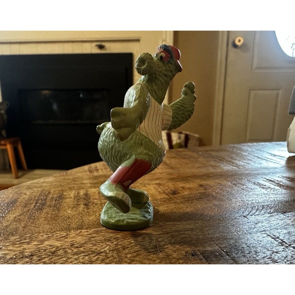 Philadelphia Phillies Phanatic PVC Figurine Pitching No 5 of 8 Set Vintage 1987